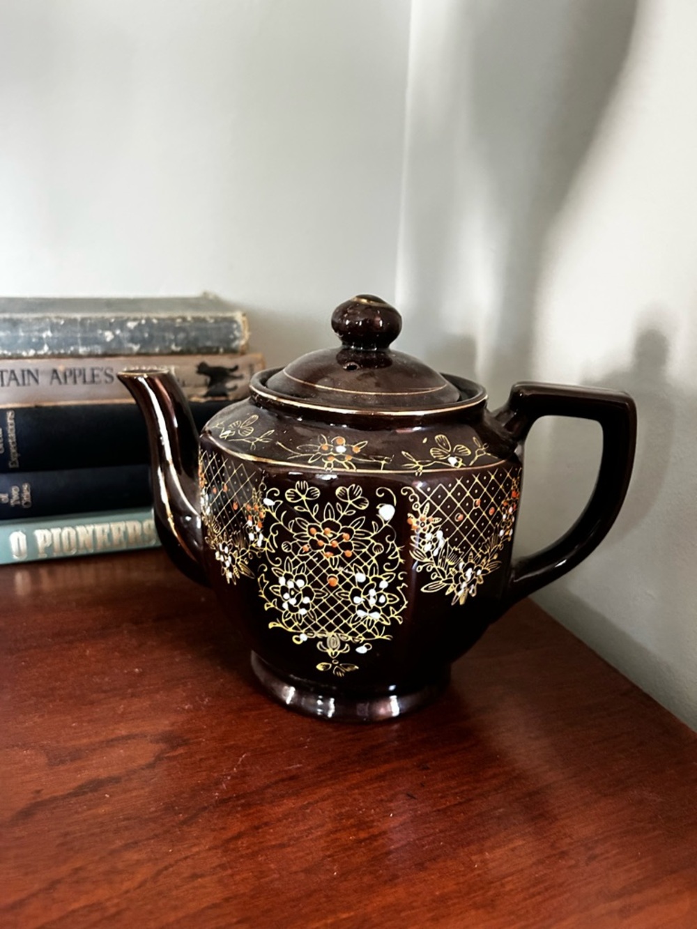 Vintage Japanese Moriage red ware teapot